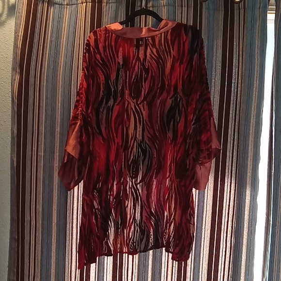 Silk Cover Handpainted by Linda Sweatt - Picture 4 of 6